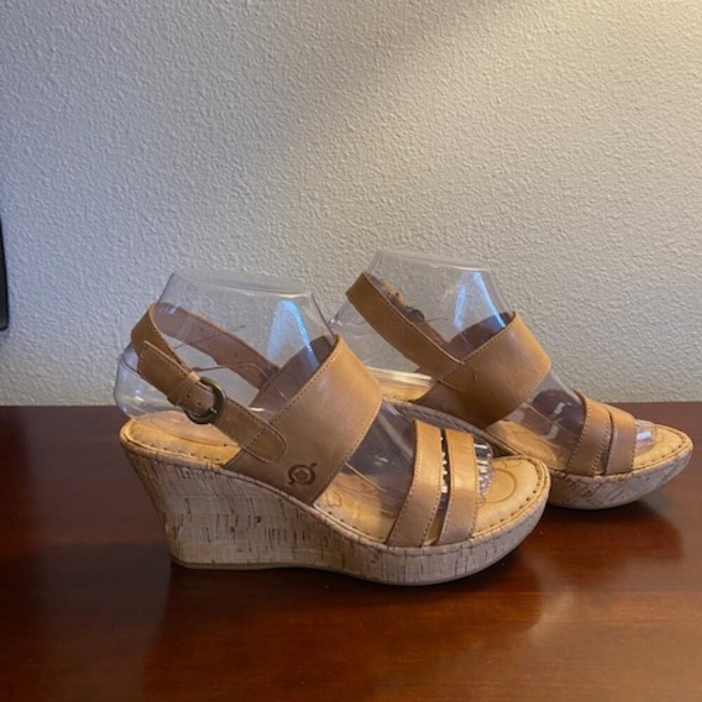 Womens Tan Born Wedge Sandals